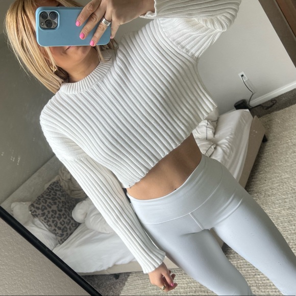 White Knit Zara Cropped Sweater - Picture 2 of 7